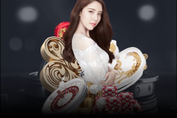 Cá cược thể thao với hình ảnh sân bóng đá và rổ bóng rổ